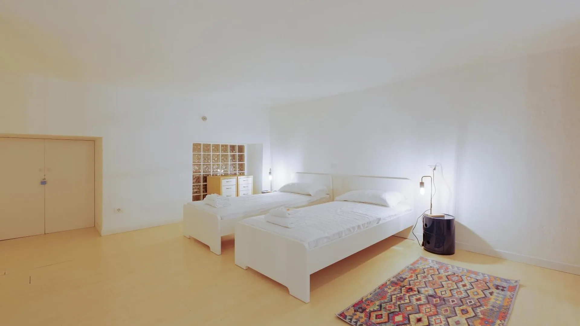 Sant'Agostino - Charming Retreat 210M From M2 Apartment Milan